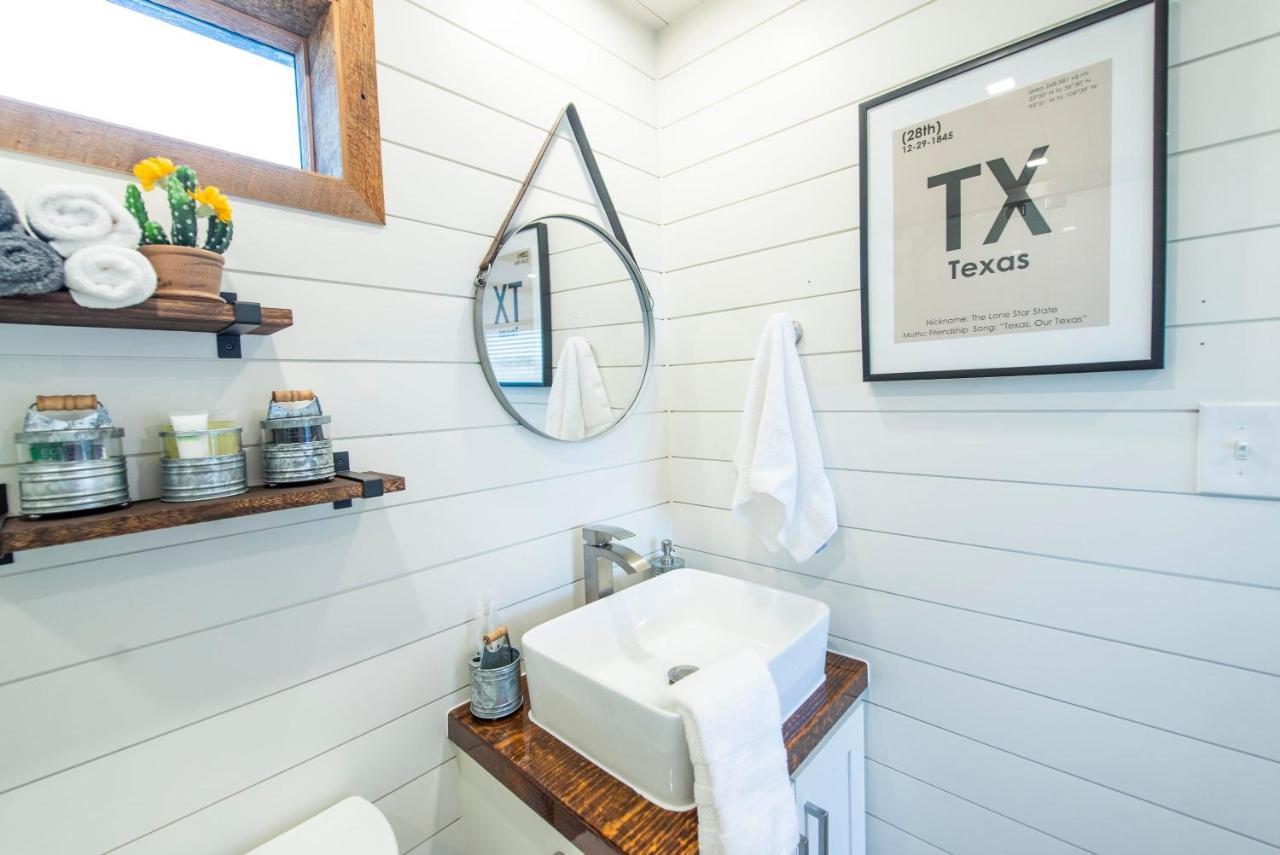 Villa New The Lone Star Shipping Container à Fredericksburg Extérieur photo